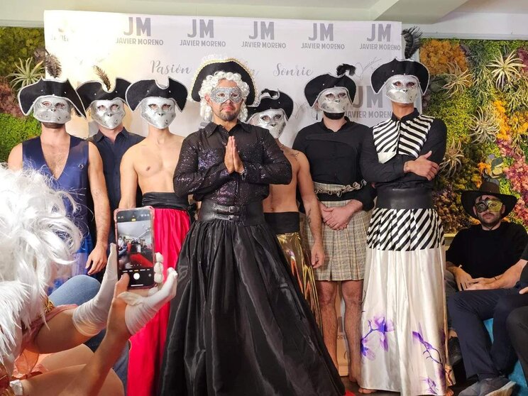 Javier Moreno, desfile en su cumpleaños (Foto: Ysaias G.)